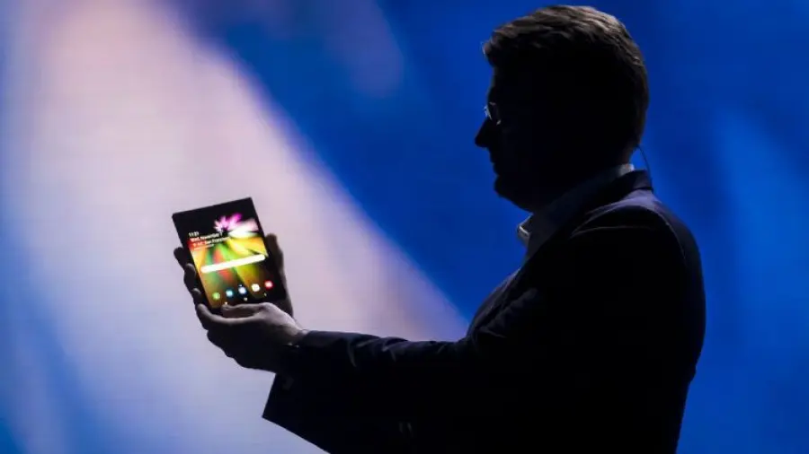 Samsung Galaxy Fold arriverà anche in una versione 5G: ecco le possibili colorazioni