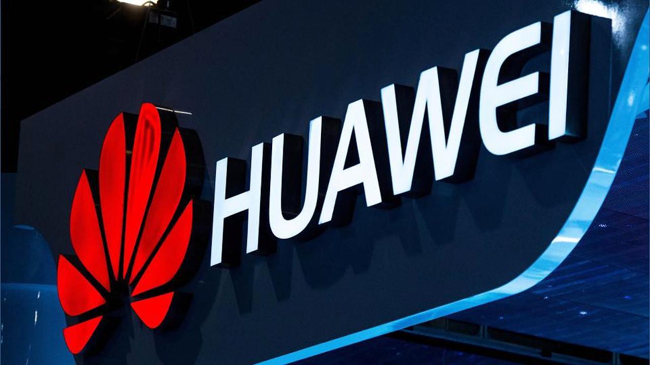 Huawei attacca Apple e Samsung: 